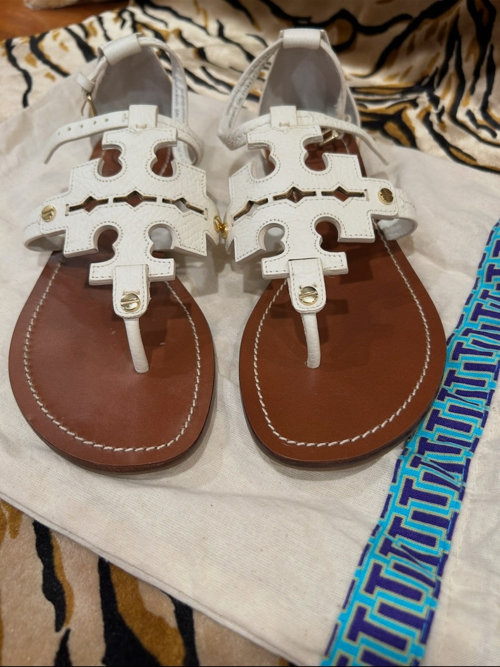 Tory Burch White Leather Logo Thong Sandals with Brown Footbed
